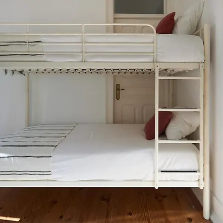 & Spacious 3bd In * Lisbon